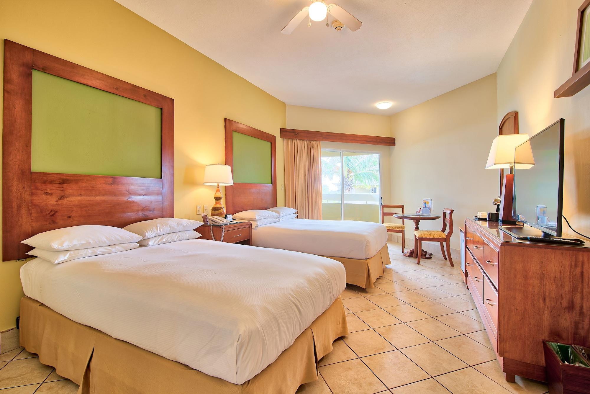 Fiesta Resort All Inclusive Central Pacific - Costa Rica El Roble Exterior photo A room at the Iberostar Grand Hotel Paraíso