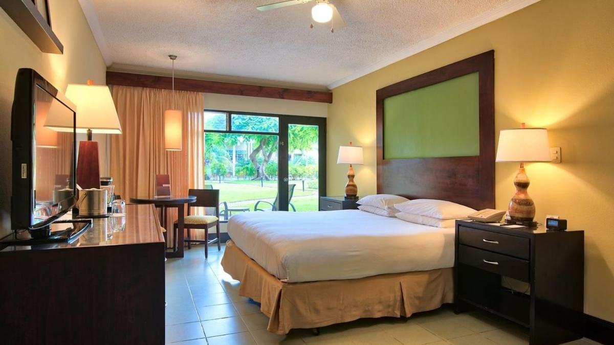 Fiesta Resort All Inclusive Central Pacific - Costa Rica El Roble Exterior photo